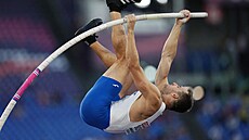 Ty�ka� Mat�j ��erba ská�e ve finále mistrovství Evropy v �ím�.