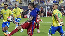 Ameri�an Christian Pulisic v pokutovém území Brazílie.
