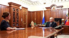Píbuzná ruského diktátora Vladimira Putina Anna Civiljovová se s éfem Kremlu...