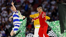 Taneníci pi slavnostním zahájení Eura 2024.