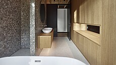 P�i vstupu do koupelny je po pravé stran� vystav�na p�í�ka ve tvaru �T�...