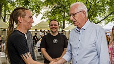 Piráti pedstavili své kandidáty do krajských a senátních voleb na oslavách 15...