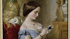 Souástí fenoménu jsou i korzety a bohaté sukn, které mly zdraznit kehkost...