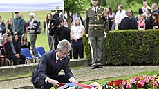 Pietní vzpomínka k 82. výroí vyhlazení obce Lidice. Na snímku pedseda Senátu...