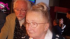 Stanislav Fišer a Jana Altmannová ve filmu Školní výlet (2012)