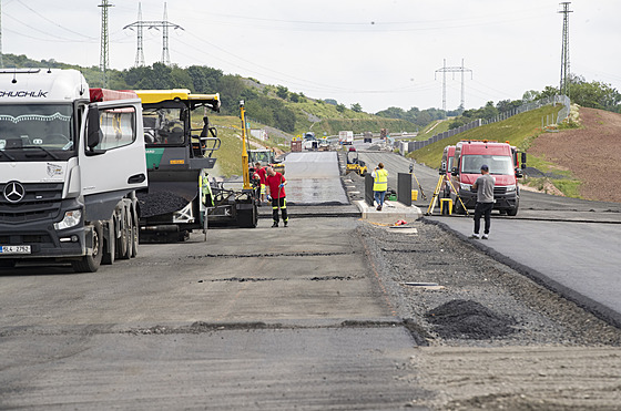 Výstavba dálnice D6 Krupá - Hoesedly
