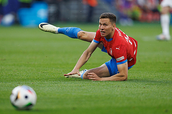 �eský zálo�ník Luká� Provod b�hem utkání s Tureckem.