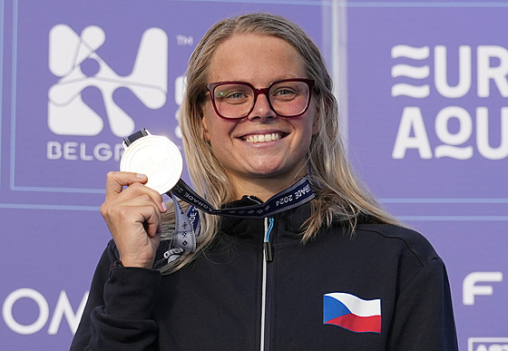 Kristýna Horská (uprosted) jako evropská ampionka