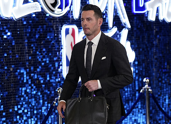 J. J. Redick jde do práce.