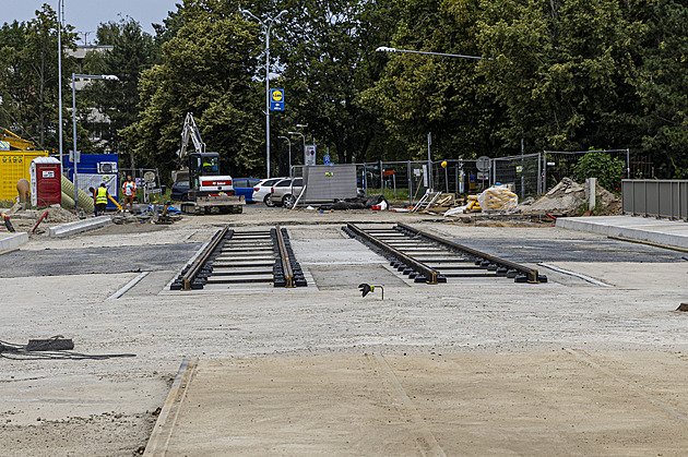 V Brně položili nové koleje vedoucí odnikud nikam, tramvaje je nevyužijí