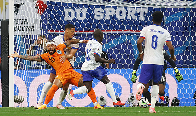 Nizozemsko - Francie 0:0, taktická bitva, první utkání turnaje bez gólu