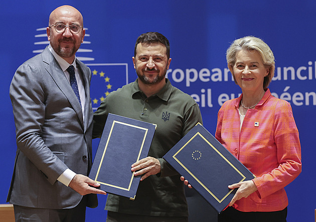 Zelenskyj se v Bruselu sešel s lídry EU, podepsal novou bezpečností dohodu