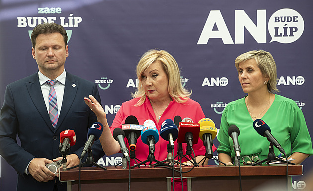 Schůzi ke střelbě na filozofické fakultě? Z úcty raději ne