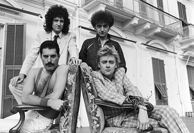 Skladby legendární kapely Queen koupí Sony Music za miliardu liber