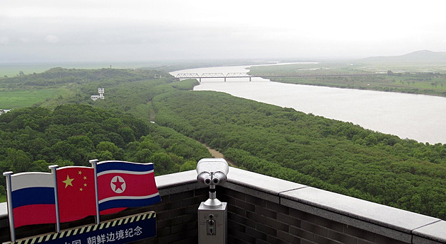 Čína má zálusk na ruskou řeku. Putin jí však při návštěvě KLDR vytvořil překážku