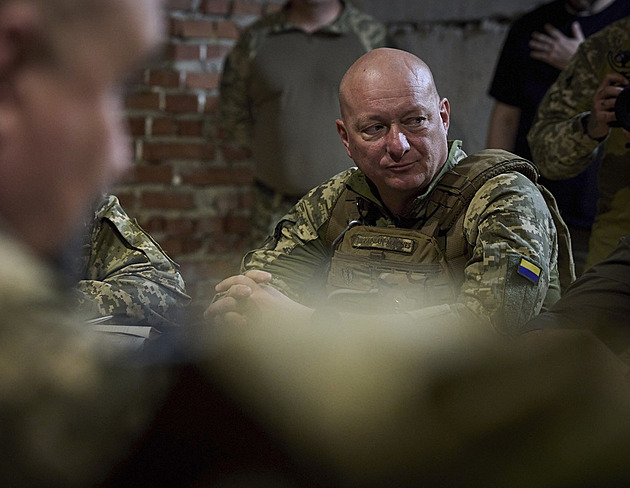 Strmý pád ukrajinského „řezníka“. Co stojí v pozadí odvolání kritizovaného generála?