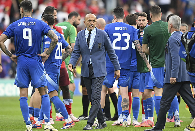Nejtrapnější šampioni. Co udělá Itálie, když ji fotbalisté zahanbí?