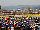 Cyklisté ped ostrým startem první etapy Tour de France ve Florencii