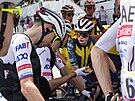 Tadej Pogaar z UAE a Jonas Vingegaard z Vismy ped startem první etapy Tour de...