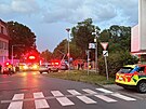 Policisté pi honice s motorkáem nabourali v Praze do sloupu, motorká ujel....