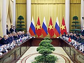 Vietnamský prezident To Lam se úastní setkání s ruským prezidentem Vladimirem...
