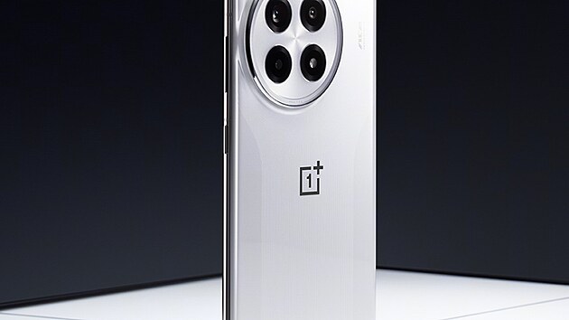 OnePlus Ace 3 Pro