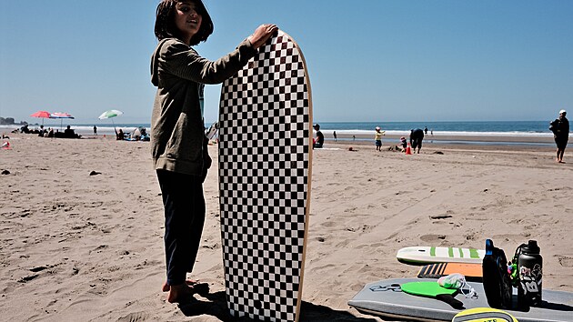 Oproti oregonskm plm vldnou u moe v severn Kalifornii pjemn teploty. (Stinson Beach)