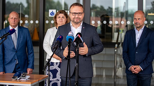 Briefing po jednání ministra práce a sociálních v�cí Mariana Jure�ky (KDU-�SL)...
