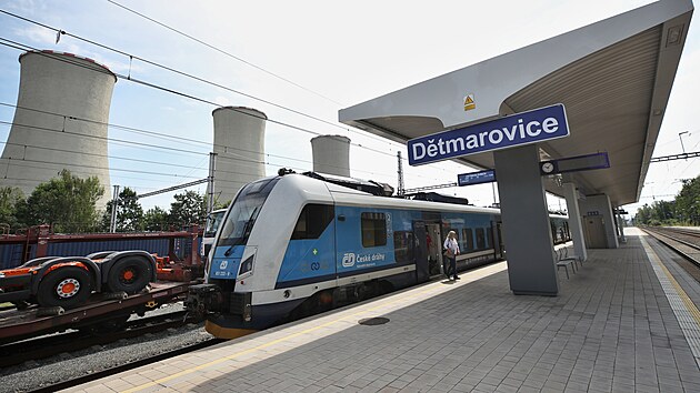 eleznin ndra Dtmarovice na Karvinsku prolo celkovou rekonstrukc, stejn jako tra Dtmarovice - Petrovice u Karvin - sttn hranice Polsko.