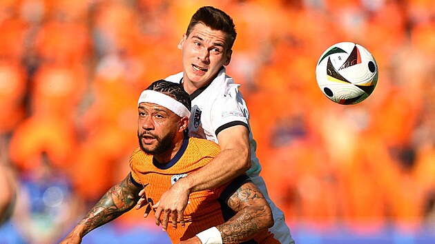 Memphis Depay çalınan pasaport nedeniyle oynayamayabilir
