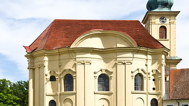 Kaple Zjeven Pn ve Smiicch je barokn skvost. Od roku 1995 je nrodn kulturn pamtkou.