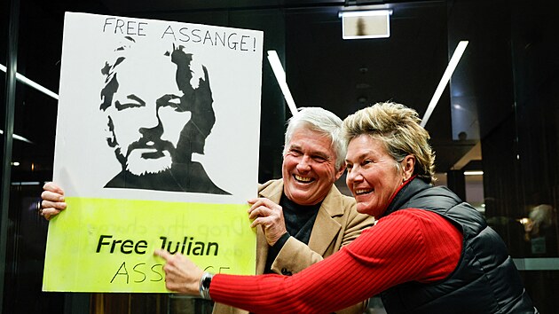 Zakladatel WikiLeaks Julian Assange dorazil do Canbery pot, co jej pustil americk soud pustil na svobodu. (26. ervna 2024)