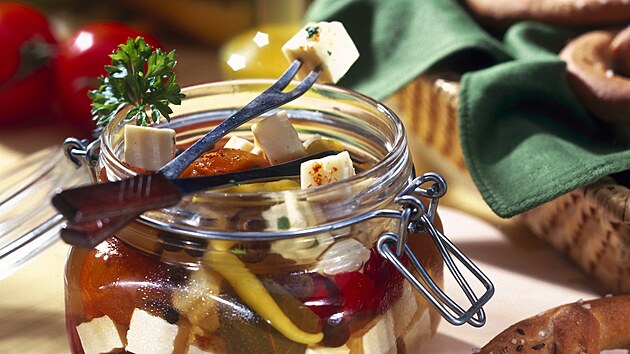 Nakládaný oví sýr