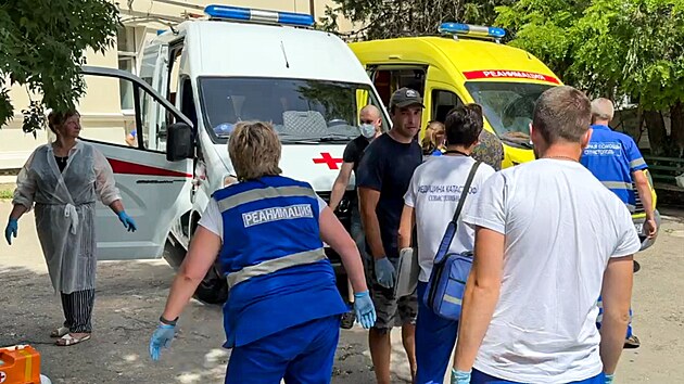 Ru�t� z�chran��i zasahuj� v Sevastopolu na anektovan�m ukrajinsk�m poloostrov� Krym pot�, co na n�j za�to�ila ukrajinsk� arm�da. (23. �ervna 2024)