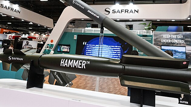 Francouzsk inteligentn zbra vzduch-zem bn nazvan AASM Hammer vyvinut spolenost Safran Electronics (21. ervna 2024)