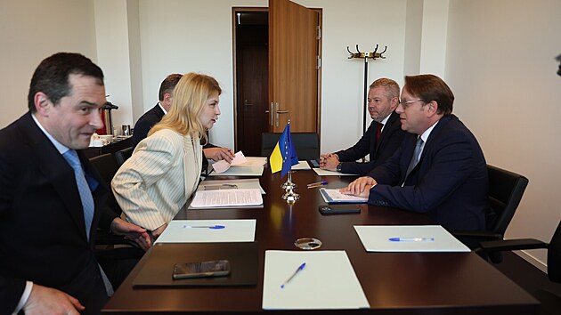 Ukrajinsk� vicepremi�rka a m�stop�edsedkyn� vl�dy pro evropsk� z�le�itosti Olha Stefani�ynov� na bilater�ln�m setk�n� (25. �ervna 2024)