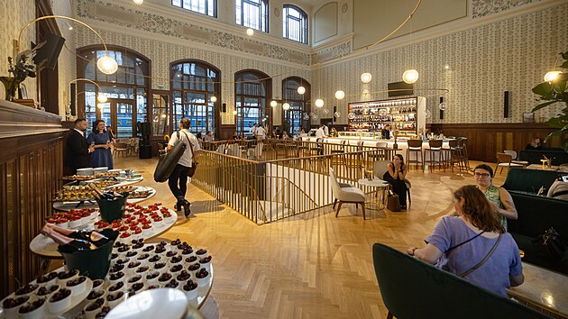 Slavnostn otevrn kavrny Foyer Caf v historick Fantov budov na Hlavnm ndra v Praze. (27. ervna 2024)