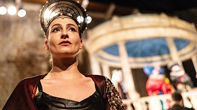 Anna Fialov v pedstaven Marn lsky snaha na Letnch shakespearovskch slavnostech