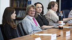 Akademický senát Národohospodá�ské fakulty Vysoké �koly ekonomické v Praze...