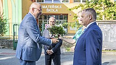 Slavnostního zakon�ení �kolního roku se na základní �kole v O�echov� u Brna...