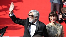 Prezident Mezinárodního filmového festivalu Jií Bartoka míí na slavnostní...