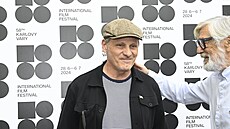 Do Karlových Var� dorazil herec Viggo Mortensen, kerý si v pátek p�evezme cenu...