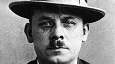 Z on�ch fotek dýchá atmosféra jako z p�íb�h� filmového rady Vacátka. Pánové v...