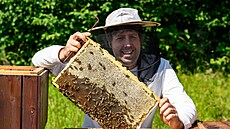 Roman Dejmek ze správy �ídících systém� a realizace men�ích projekt� Spolchemie...