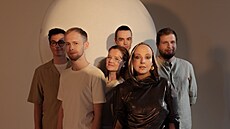 Zpěvačka Anna Julie Slováčková s kapelou