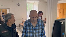 Vladimir eskidov, oznaovaný v médiích za eljabinského maniaka, ped soudem...