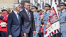 Prezident Petr Pavel p�ivítal slovenského prezidenta Petera Pellegriniho, jeho�...