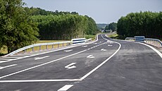 Obchvat Rokytna je zárove pivadem k dálnici D35.