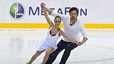 Krasobrusla�i O�ga Beständigová a Ilhan Mansiz z Turecka b�hem svého krátkého...