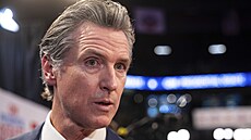 Kalifornský guvernér za demokraty Gavin Newsom